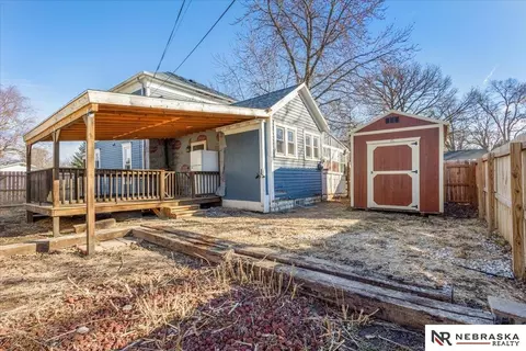 Exterior - 1023 Elk St, Beatrice, NE 68310 photo 4 of 7