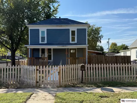 Exterior - 1023 Elk St, Beatrice, NE 68310 photo 7 of 7