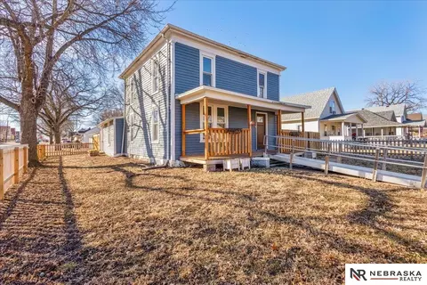 Exterior - 1023 Elk St, Beatrice, NE 68310 photo 2 of 7