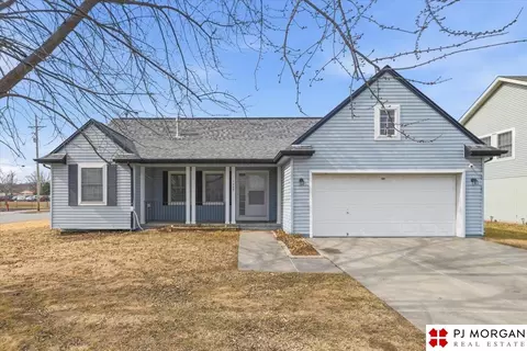 1404 N 20th St, Omaha, NE 68102
