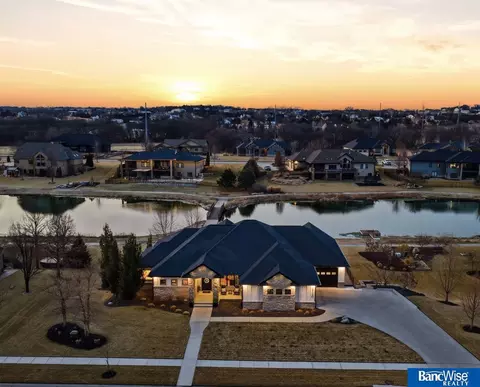 3130 W Bow Bridge Rd, Lincoln, NE 68523