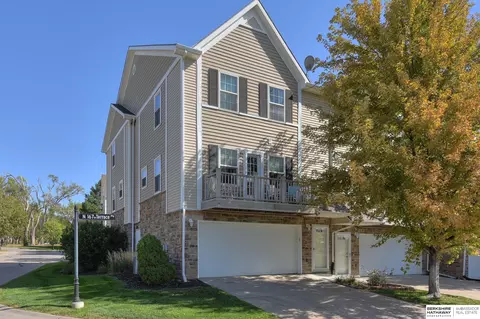 6021 N 167th Terrace Plz, Omaha, NE 68116