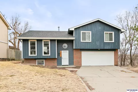 8345 Bedford Ave, Omaha, NE 68134