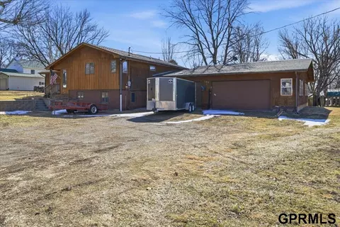 306 Vine St, Tabor, IA 51653
