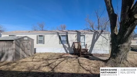 6916 N 107 Ct #252, Omaha, NE 68122