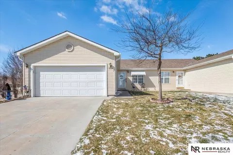 5605 N 26th Pl, Lincoln, NE 68521