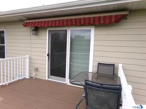 Exterior - 904 Meadow St, Beatrice, NE 68310 photo 5 of 8
