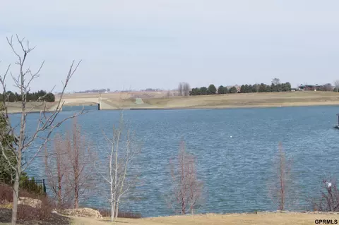 11821 N 175 Cirs, Bennington, NE 68007