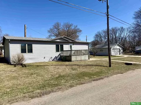 303 Stafford St, Waco, NE 68460