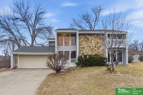 904 S 152 Cir, Omaha, NE 68154