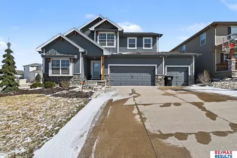 8505 S 169 St, Omaha, NE 68136