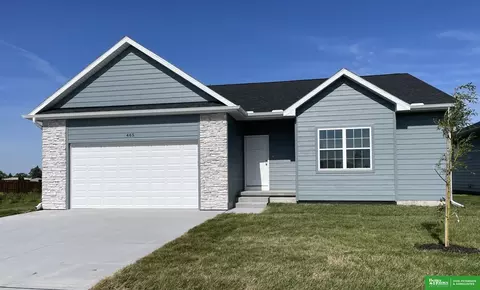 465 Thornbird Dr, Fremont, NE 68025