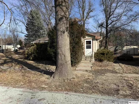 130 Otoe St, Douglas, NE 68344