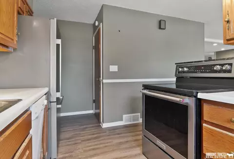 Entry Way - 1069 Clay St, Tecumseh, NE 68450 photo 1 of 1