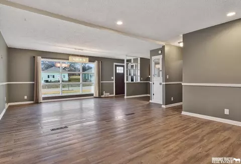 Living - 1069 Clay St, Tecumseh, NE 68450 photo 3 of 3