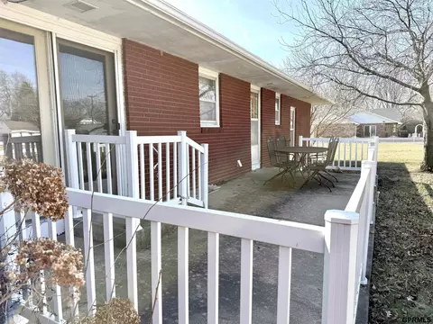 Exterior - 1140 E St, Geneva, NE 68361 photo 4 of 6