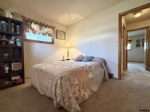 Bedroom - 1140 E St, Geneva, NE 68361 photo 4 of 6