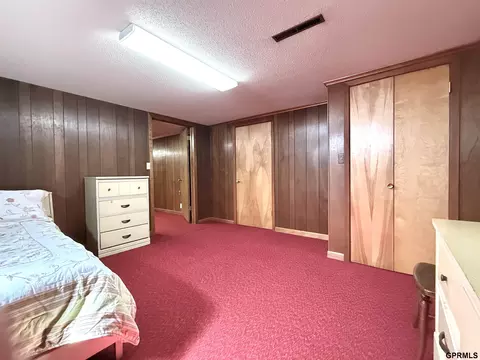 Bedroom - 1140 E St, Geneva, NE 68361 photo 5 of 6