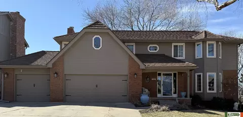 1636 S 152 St, Omaha, NE 68144