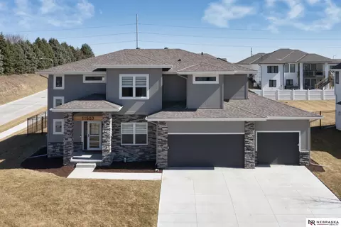 11503 S 115th St, Papillion, NE 68046