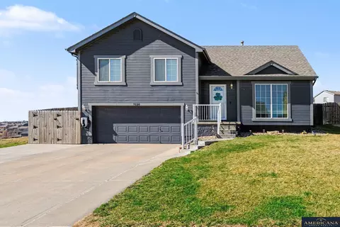 7520 S 180th Ave, Omaha, NE 68136