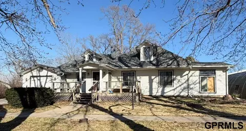 306 East Ave, Western, NE 68464