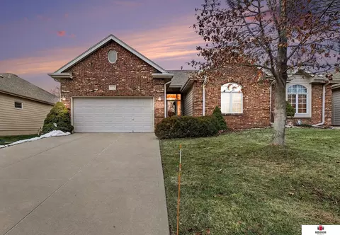 2208 S 179th St, Omaha, NE 68130