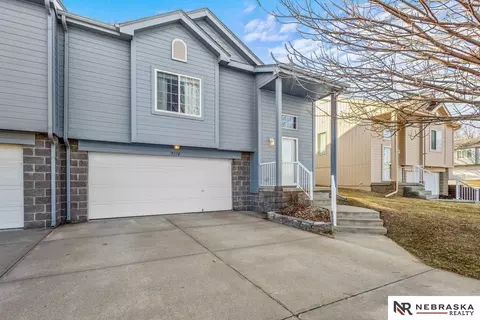 5110 N 154th St, Omaha, NE 68116