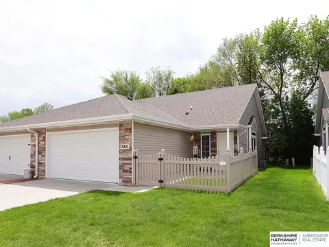 5821 Brendon Ln, Lincoln, NE 68516