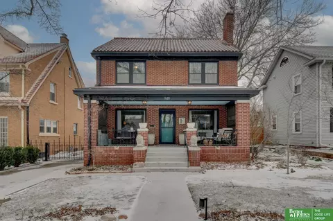 5620 Leavenworth St, Omaha, NE 68106