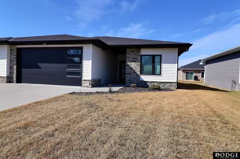 3025 N Howard St, Fremont, NE 68025