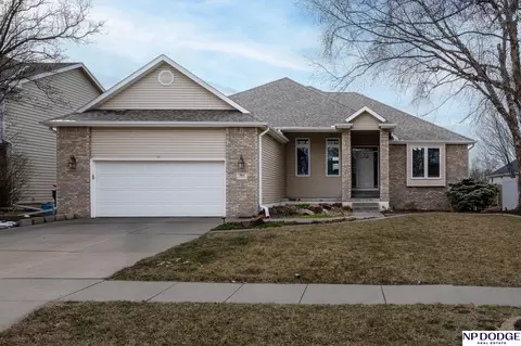 7411 San Mateo Ln, Lincoln, NE 68516