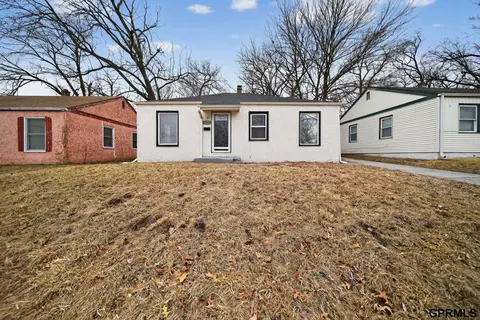 2010 Jackson St, Bellevue, NE 68005
