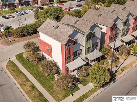 2010 N 24th St, Omaha, NE 68110