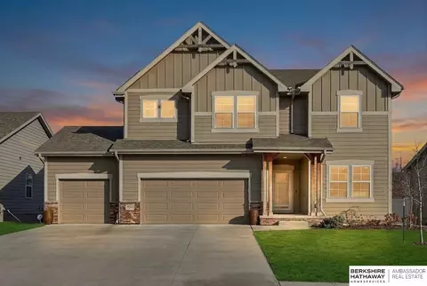 9561 S 183rd Ave, Omaha, NE 68136