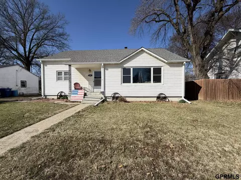 207 N Main St, Wilber, NE 68465