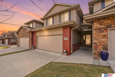 3815 Pablo Ln, Lincoln, NE 68516