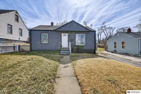 4313 Pratt St, Omaha, NE 68111