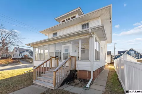 4201 Mayberry St, Omaha, NE 68105