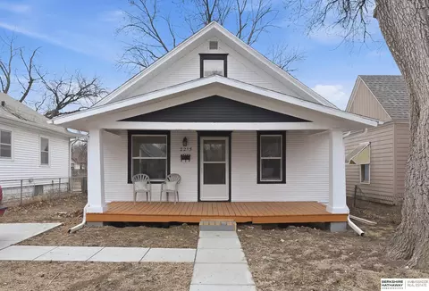 2215 6th Ave, Council Bluffs, IA 51501