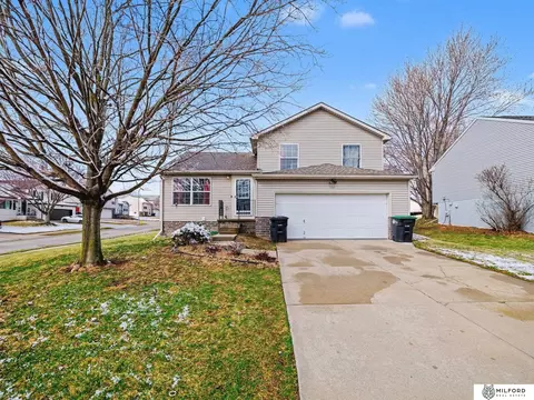 7710 N 80th St, Omaha, NE 68122