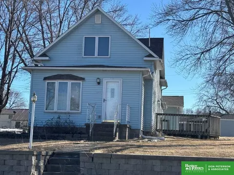 301 W Elm St, Hartington, NE 68739