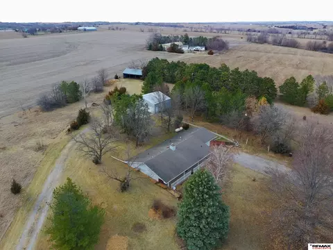 600 Mckelvie Rd, Lincoln, NE 68521