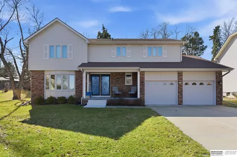 11361 Mason St, Omaha, NE 68154
