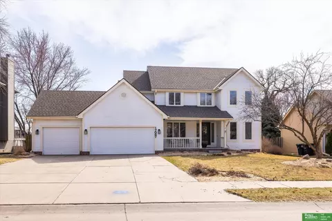 17087 Weir St, Omaha, NE 68135