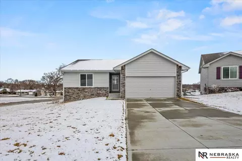 1010 S 14th Ave, Blair, NE 68008