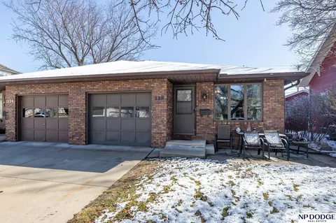 328 N 1st St, Seward, NE 68434