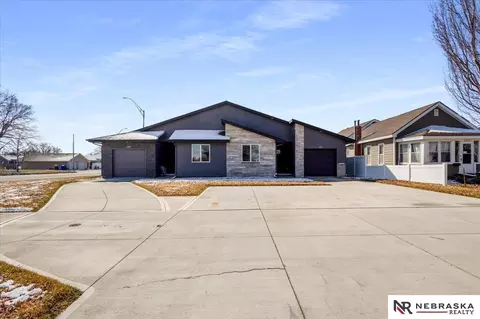 1307 Grant St #2, Blair, NE 68008