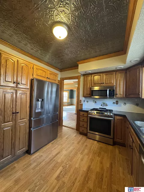 Kitchen - 800 N 12th St, Beatrice, NE 68310 photo 3 of 5