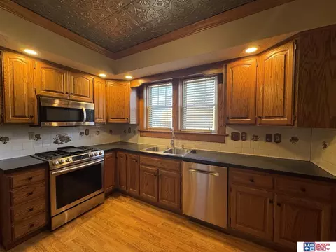 Kitchen - 800 N 12th St, Beatrice, NE 68310 photo 5 of 5